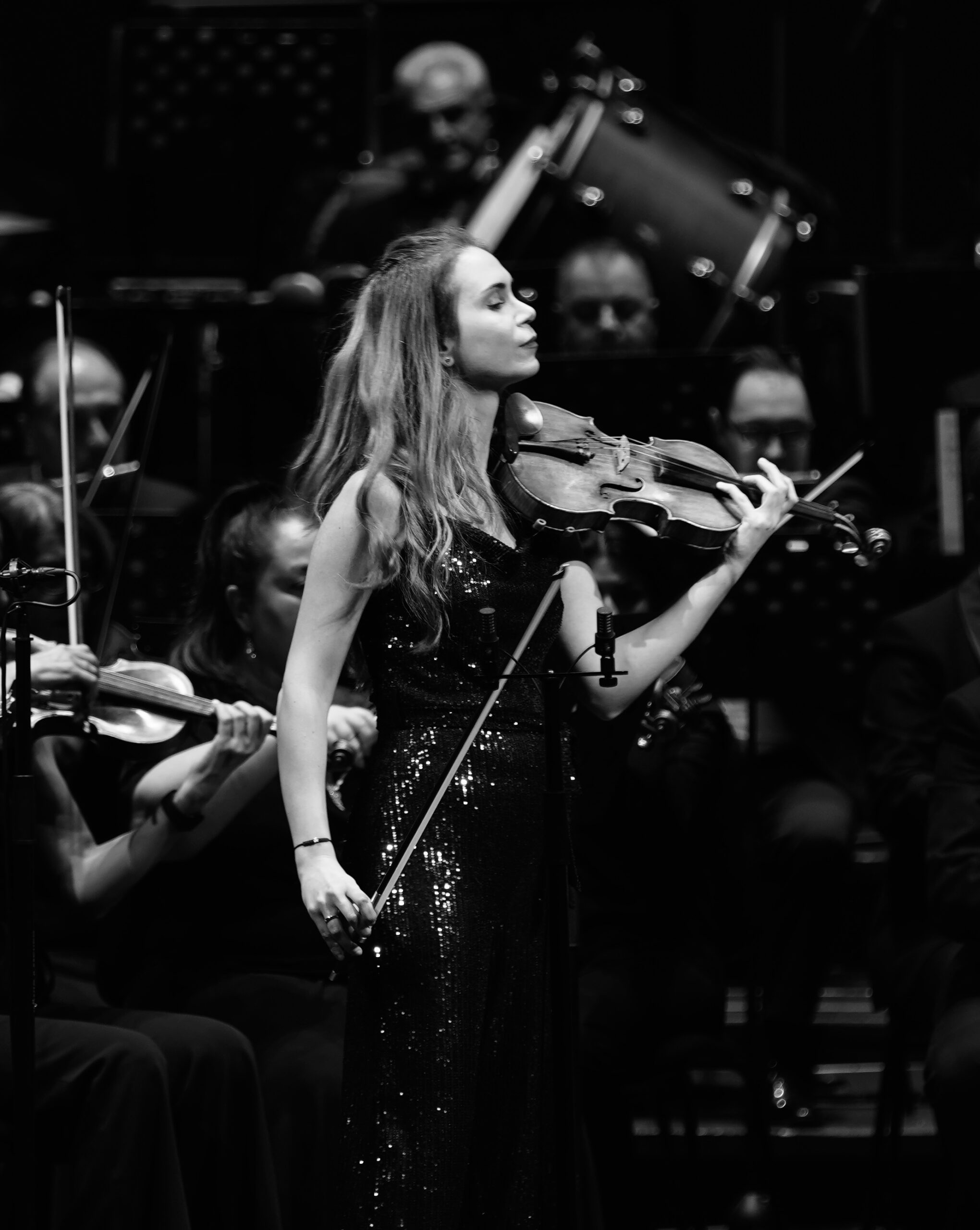 Anush Nikogosyan with her violin